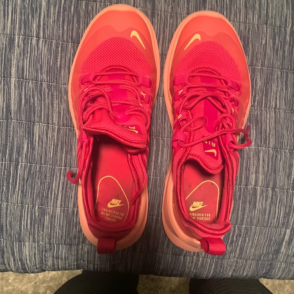 Pre loved Nike air max 6.5 red/pink